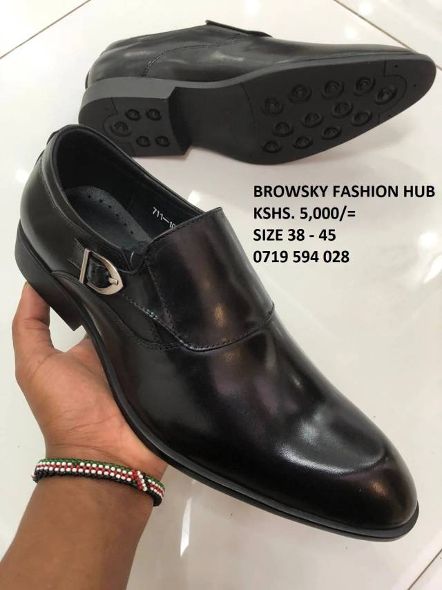 711-Buckle Black SOS